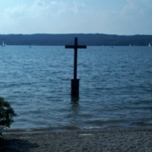 Ludwig's cross on the Starnberg Lake